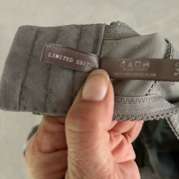 Aerie bra limited edition balconette push up sequin gray silver SZ 34D. NWOT - Picture 6 of 13